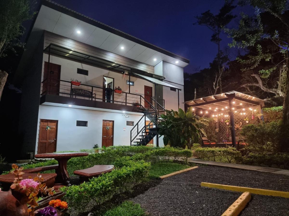 Calathea Lodge Monteverde 外观 照片
